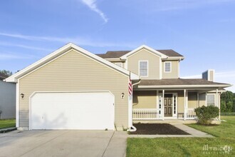 Building Photo - 4609 Clairmont Dr