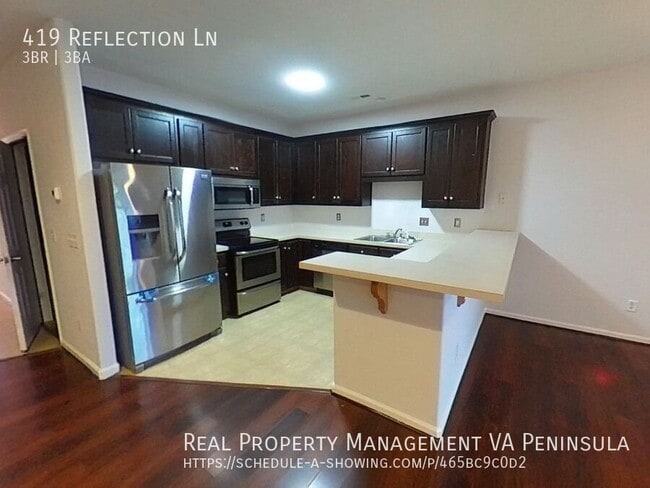 Foto del edificio - 419 Reflection Ln