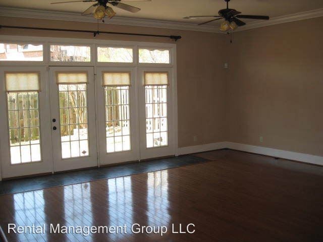 Building Photo - 2 br, 2.5 bath House - 667 Flag Circle