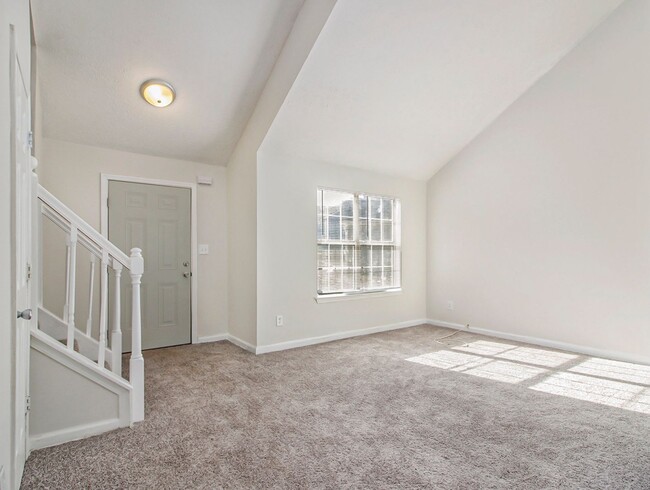 Foto del edificio - 3 bdrm, 2.5 bath in Decatur