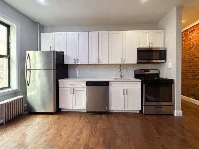 Foto del edificio - 3 bedroom in NEW YORK NY 10034