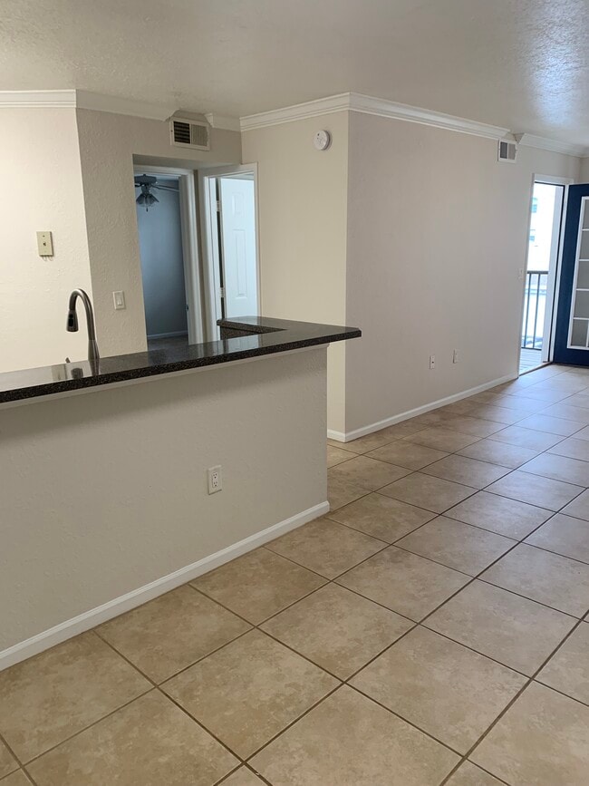Building Photo - 805 Boardwalk Dr
