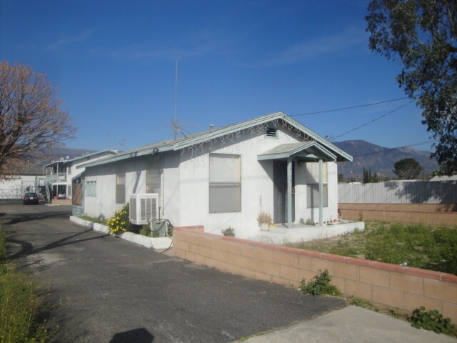 Foto del edificio - 26148 Cypress St