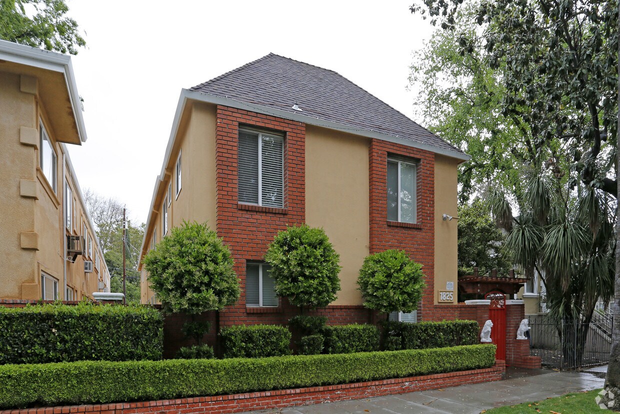 Primary Photo - 1825 G St