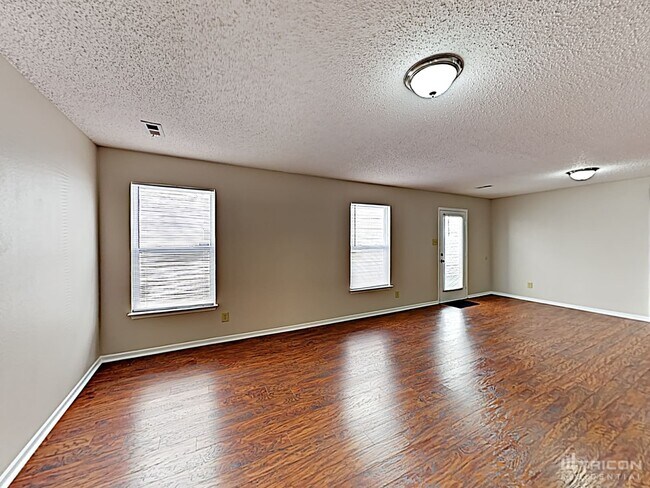 Building Photo - 12182 Lindley Drive Noblesville IN