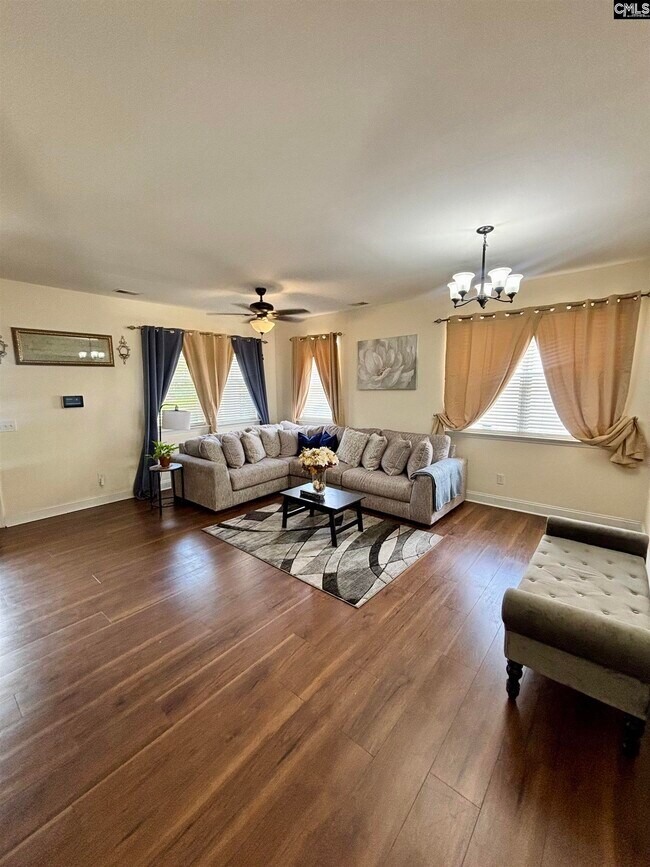 Foto del edificio - 433 Indigo Ridge Dr