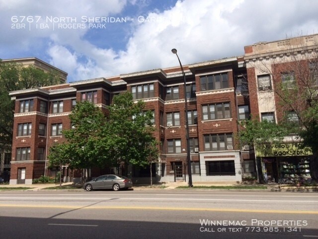 Foto principal - 6767 N Sheridan Rd