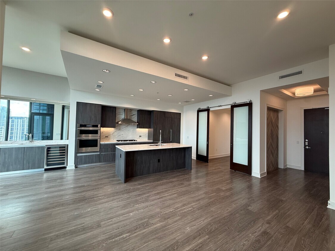 Foto del edificio - 2525 Turtle Creek Blvd