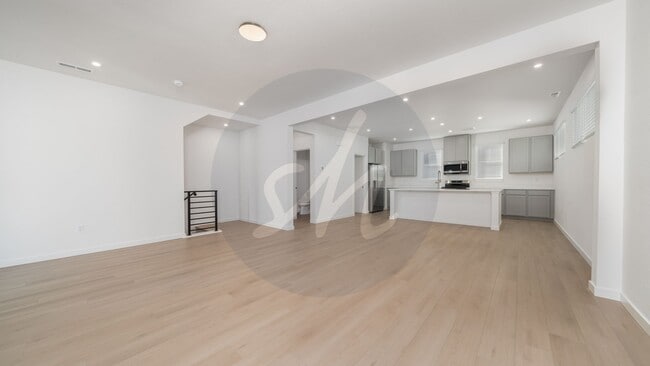 Foto del edificio - New construction,  3 bedroom home off of Interquest with a 2 car garage