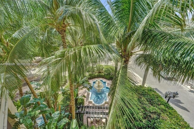 Foto del edificio - 888 Douglas Rd