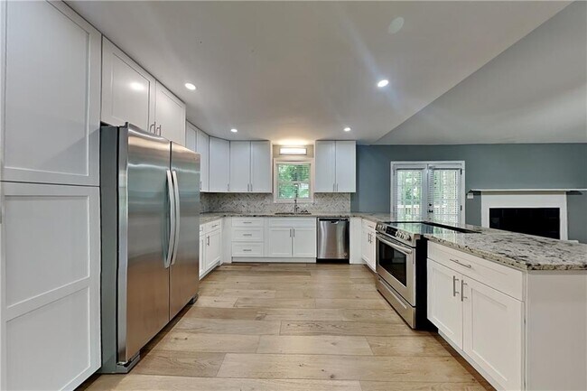 Foto del edificio - 3832 Meadow Ln