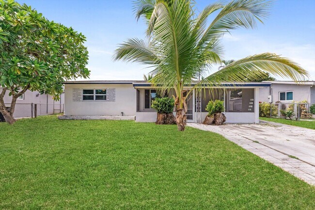 Foto del edificio - 4641 SW 25th Terrace