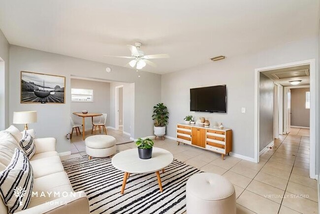 Building Photo - 5608 32nd Ave N