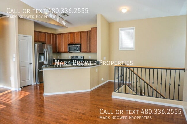Building Photo - 1346 S Sabino Dr