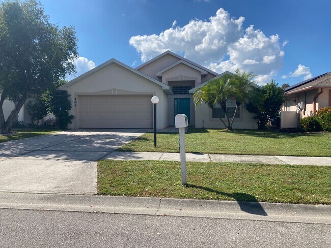 Foto del edificio - 487 Winwood Ct