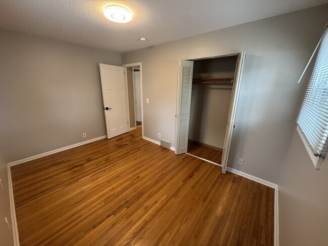 Foto del edificio - 5856 Washburn Ave S
