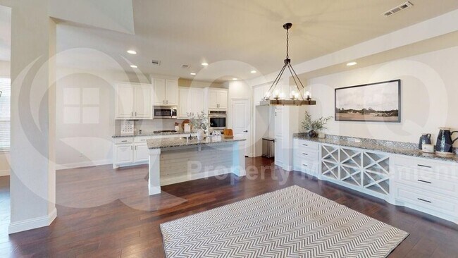 Building Photo - 16021 High Line Dr