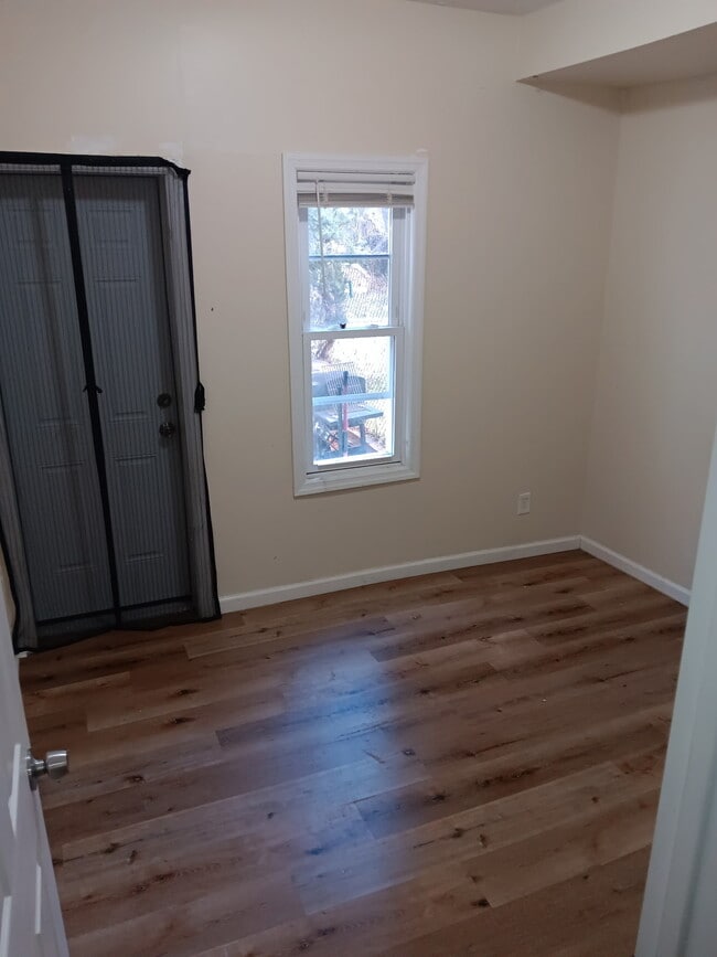 Building Photo - 449 Pavonia Ave