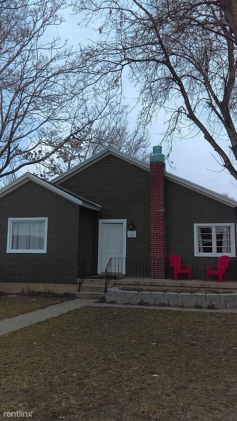 Building Photo - 2 br, 1 bath House - 157 E Utopia Ave
