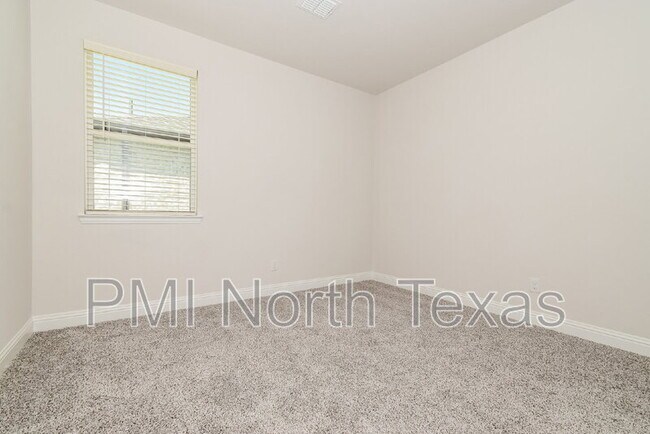Building Photo - 811 Sicily Blvd
