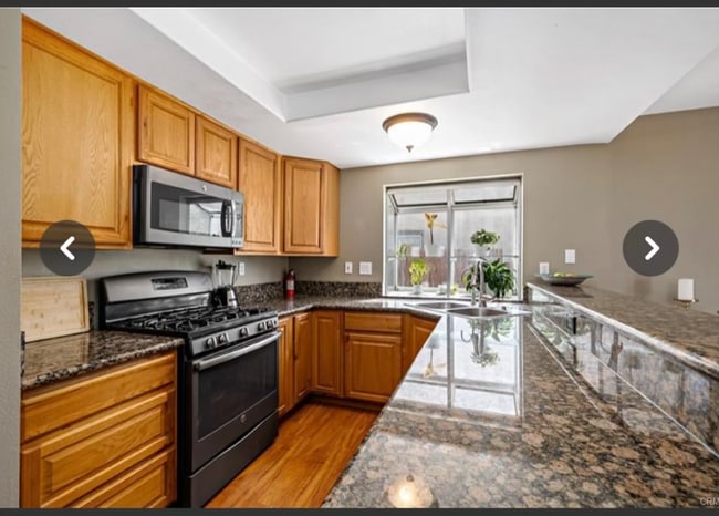 Foto del edificio - 768 La Bonita Ave