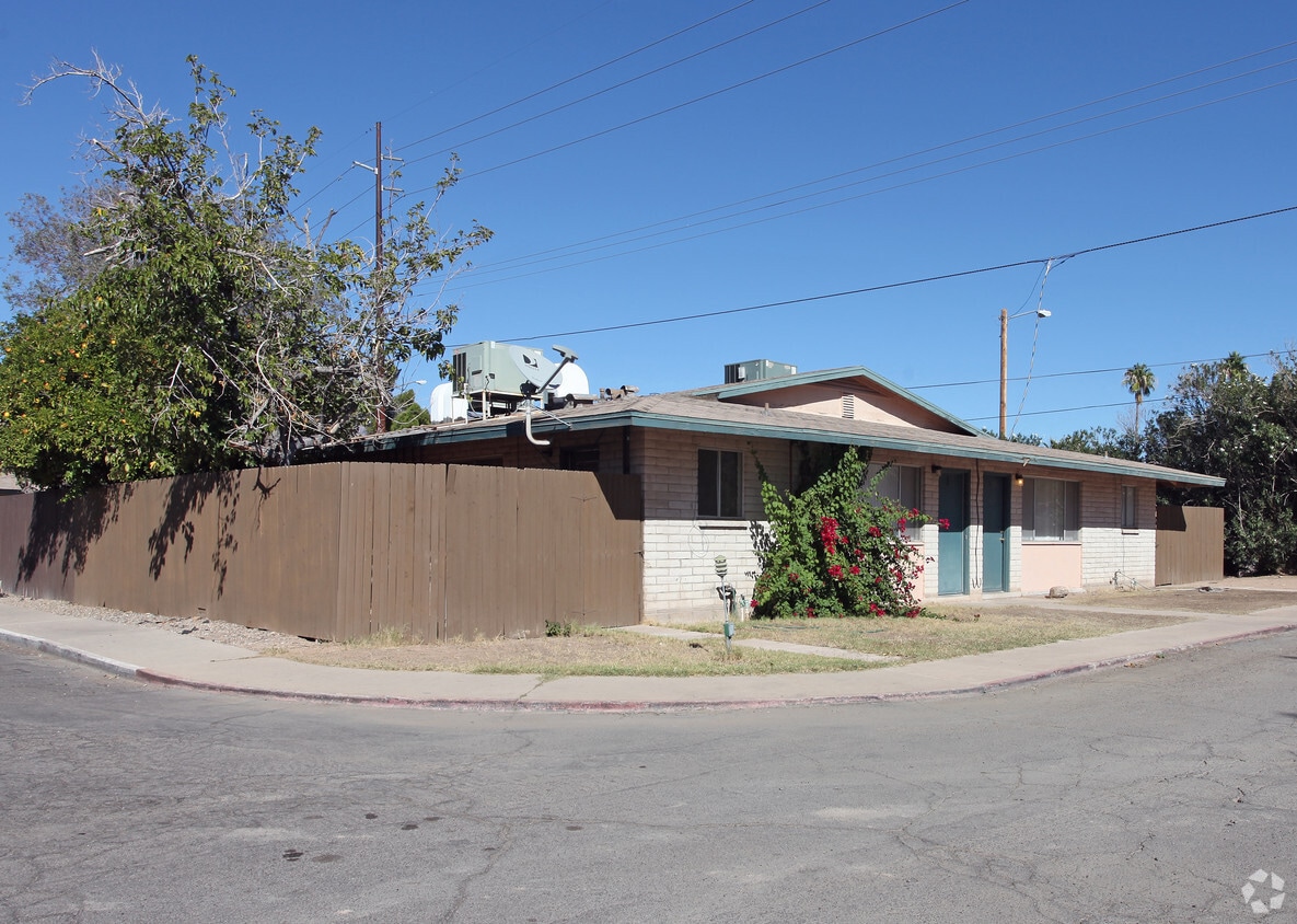 Primary Photo - Country Club North Apartments