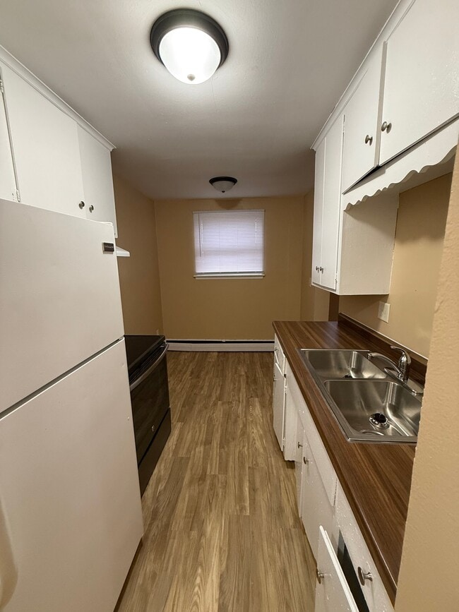 Building Photo - 1115 York Ave