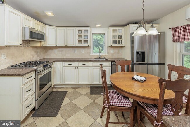 Foto del edificio - 416 Raritan Ave