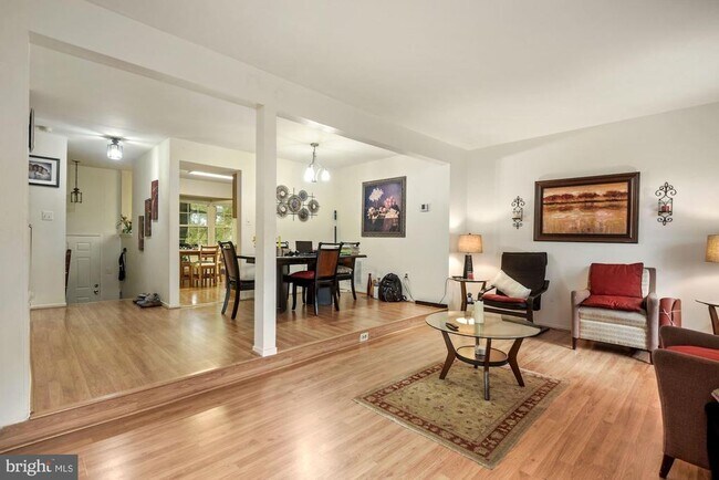 Foto del edificio - 15936 Indian Hills Terrace