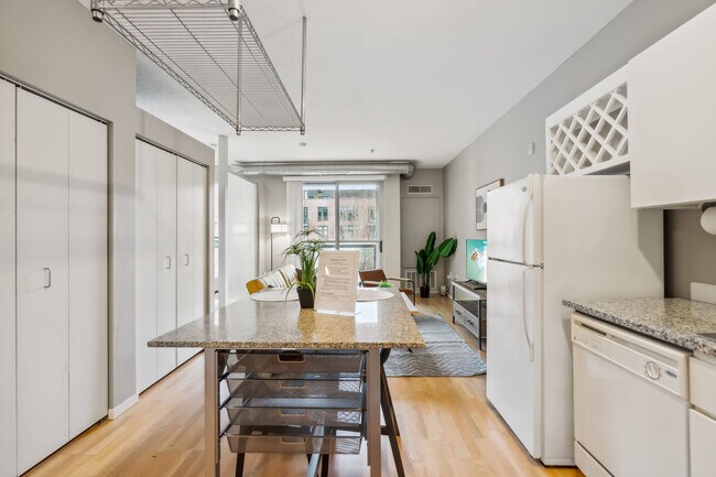 Foto del edificio - 616 Washington Ave S