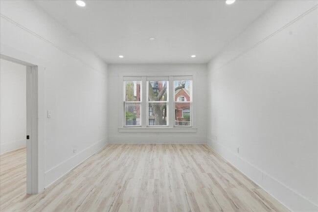 Building Photo - 2607 W Haddon Ave