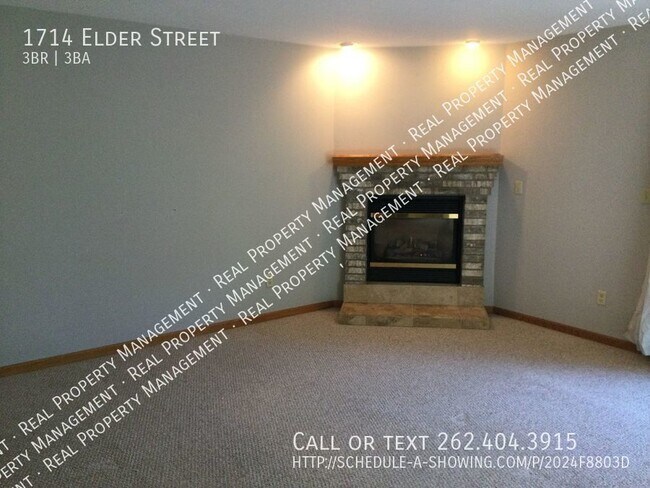 Building Photo - Beautiful 3 bedroom / 2.5 Bath Townhouse