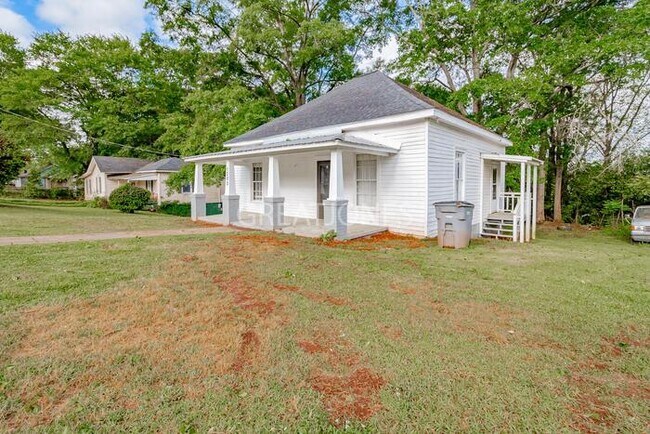 Building Photo - 1200 Murphy Ave