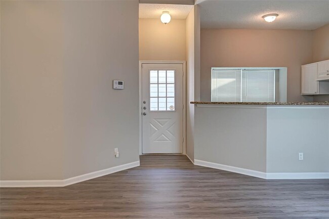 Building Photo - 6414 Whitbourne Dr