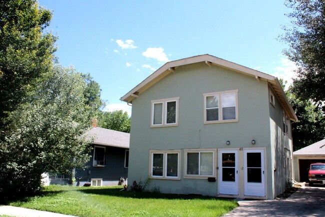 Foto del edificio - 411 E Plum St