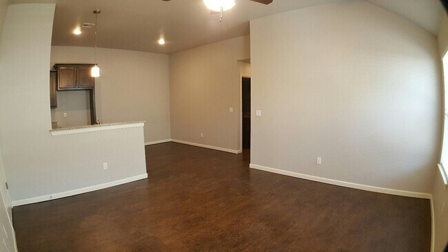 Building Photo - 4317 Edinburg Way
