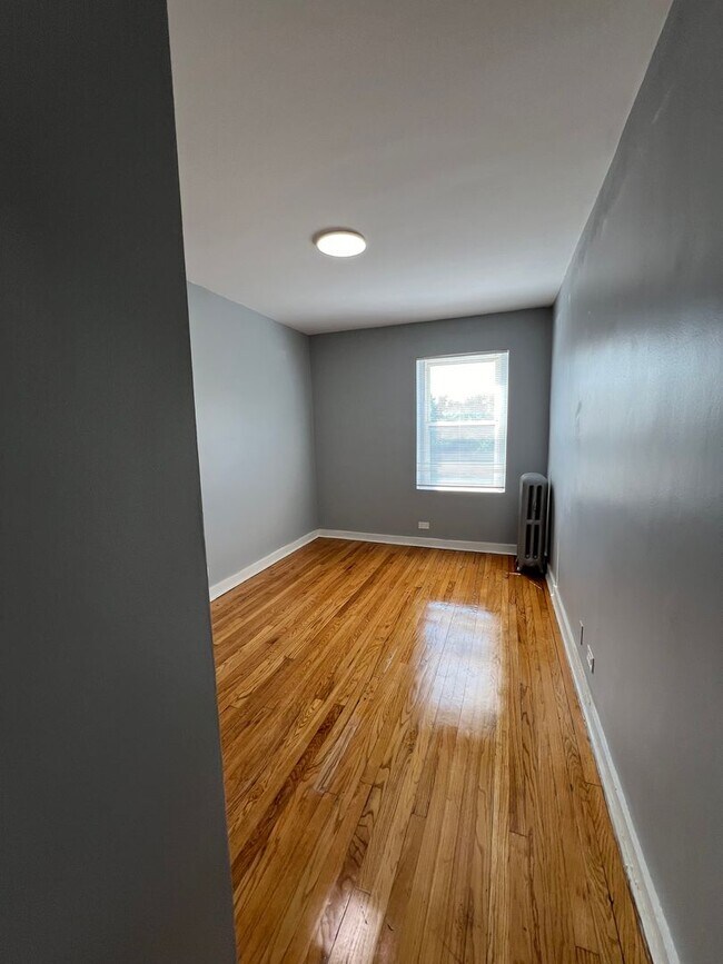 Foto del edificio - 348 74TH ST