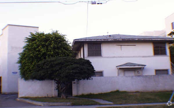 Foto principal - 11047 Hesby St