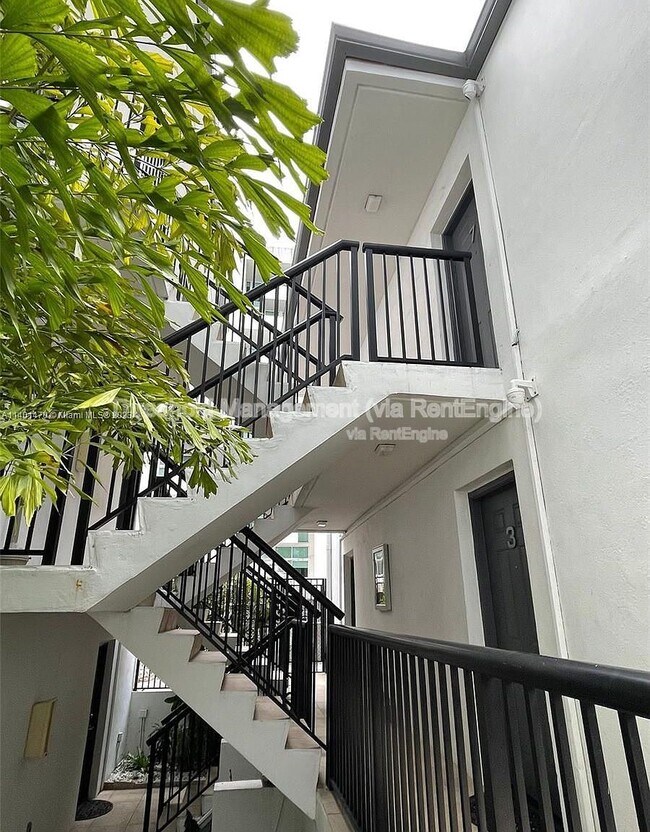 Foto del edificio - 150 SW 10th St