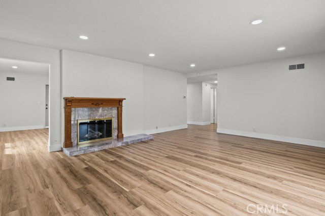 Building Photo - 5952 Par Cir