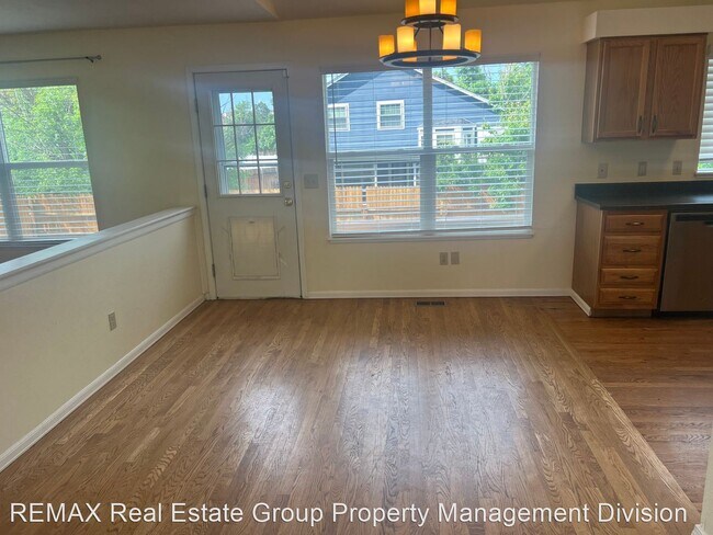 Building Photo - 5 br, 3.5 bath House - 1312 Coolcrest Drive