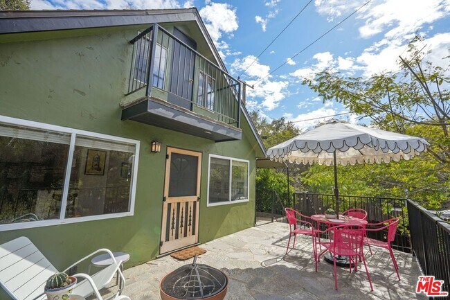 Foto del edificio - 21549 Summit Trail