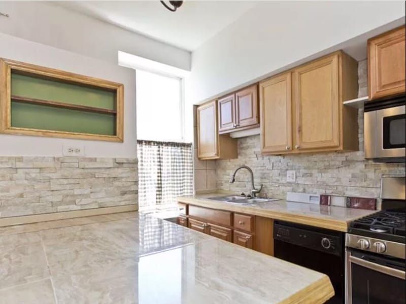 Photo - 1368 W Evergreen Ave (Chicago, IL)