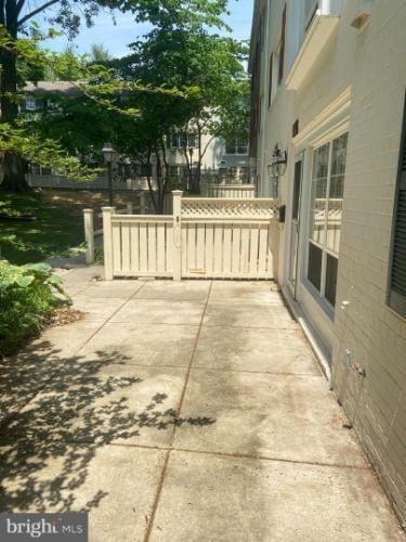 Building Photo - 1191 N Van Dorn St