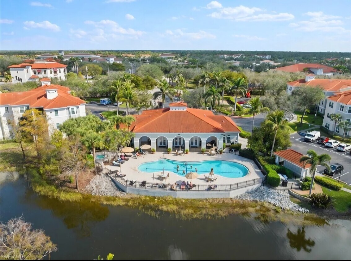 Foto principal - 23710 Walden Center Dr