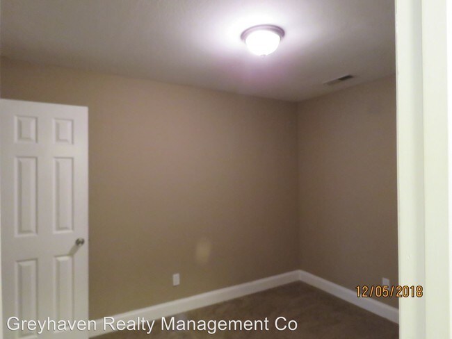 Building Photo - 106-108 Muskett Dr