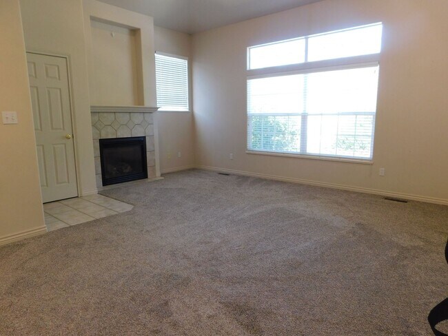 Foto del edificio - The Glen at Horizon Drive