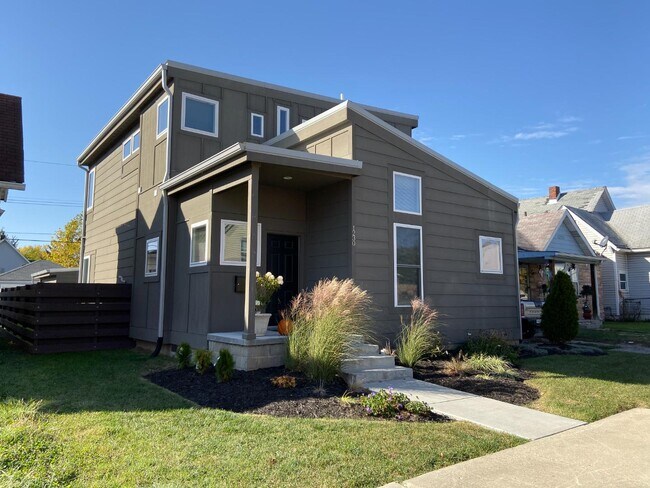 Foto del edificio - 1230 Harlan St