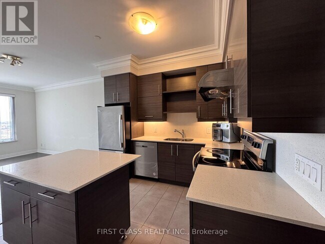 Photo du bâtiment - 325 South Park Rd