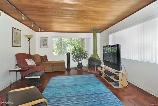 Building Photo - 2 br, 2 bath House - 3924 Black Bird Way